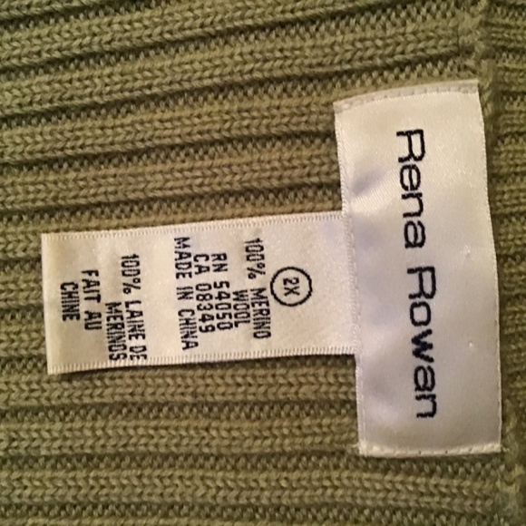 Rena Rowan %100 Merino Wool sleeveless sweater - Picture 7 of 12